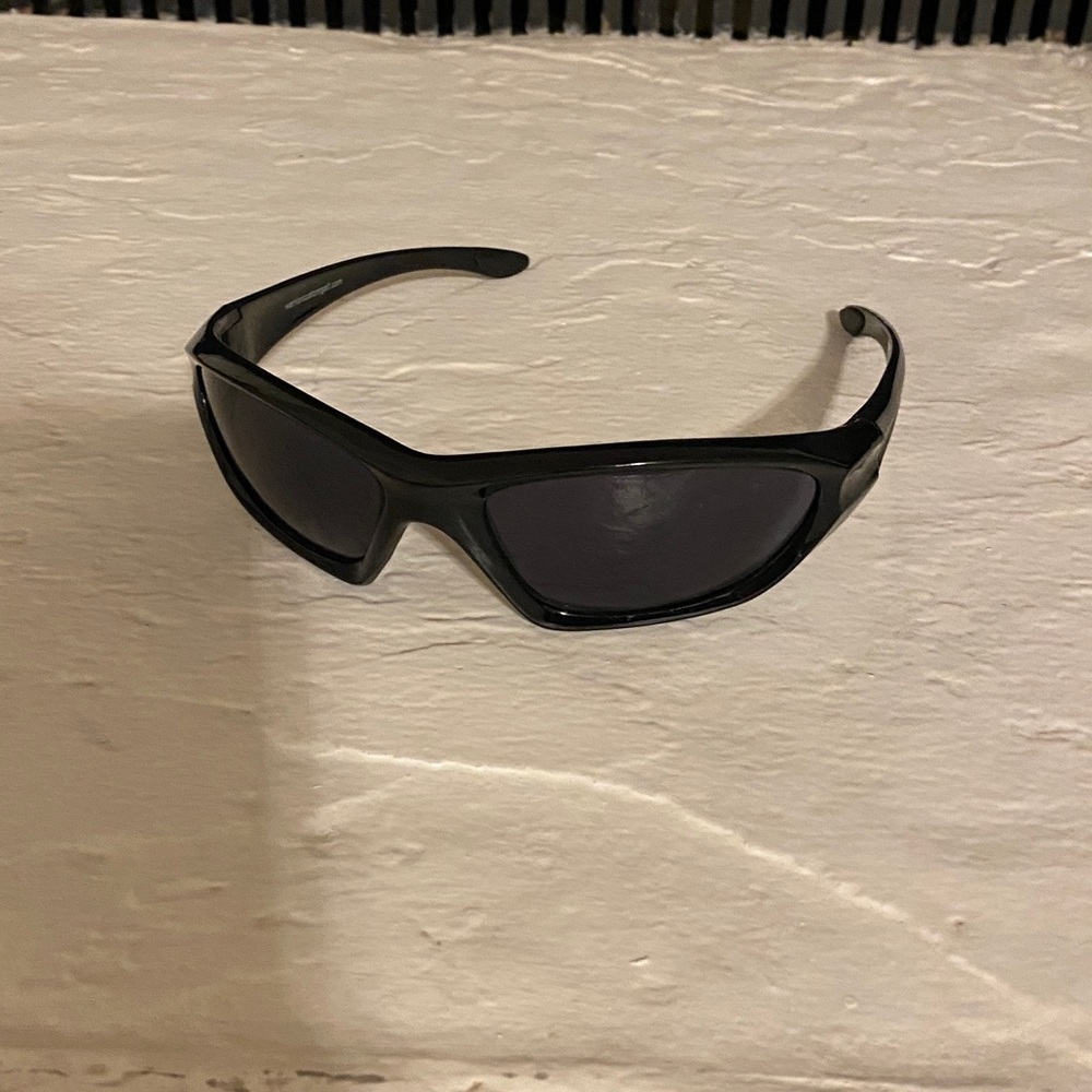 Warrior Custom Golf.com sunglasses Mens black wrap sports outdoor